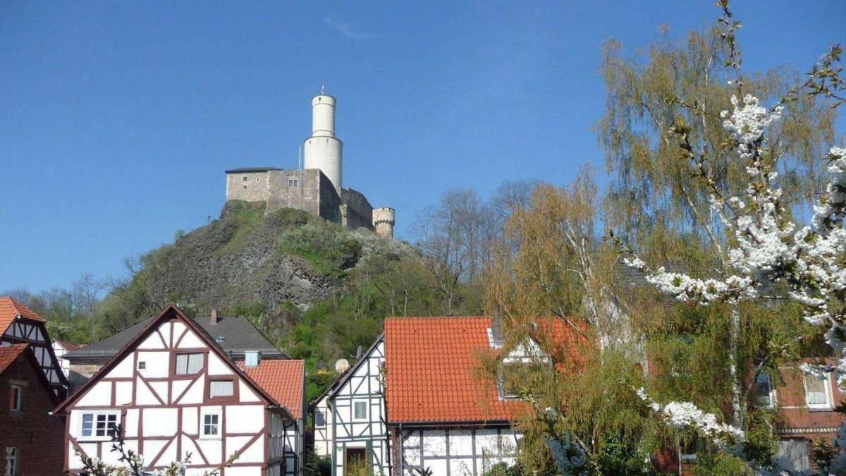 Gensungen *